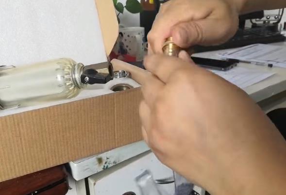 前置過濾器的排污口軟管安裝教學，很難？3張圖立馬學會！