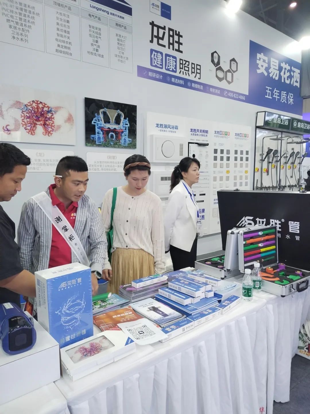 龍勝管2025成都建博會(huì)：用科技重塑健康，以藝術(shù)定義未來(lái)