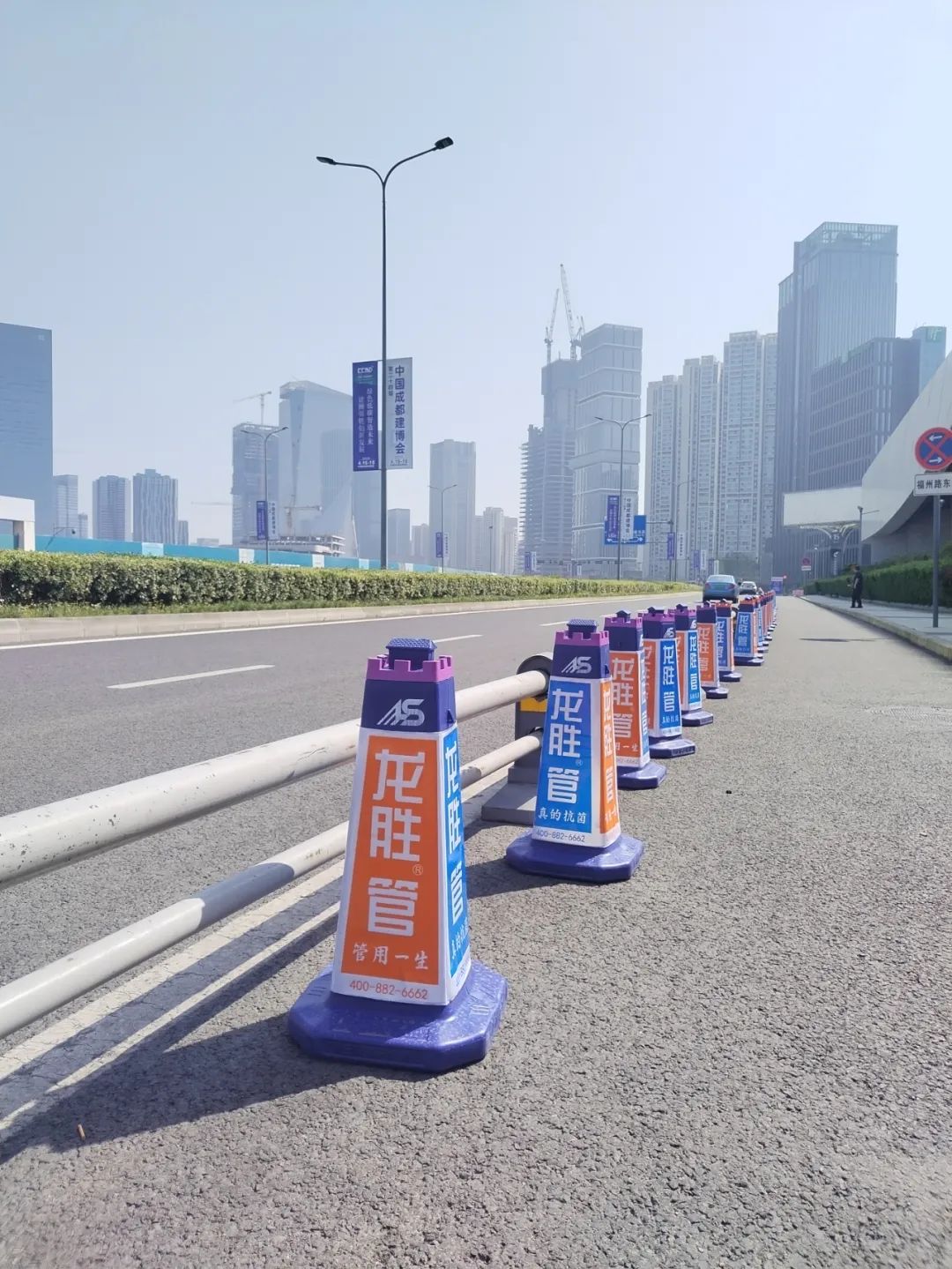 龍勝管2025成都建博會(huì)：用科技重塑健康，以藝術(shù)定義未來(lái)